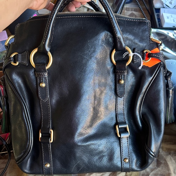 Dooney & Bourke Handbags - Dooney Bourke Leather  Bag
